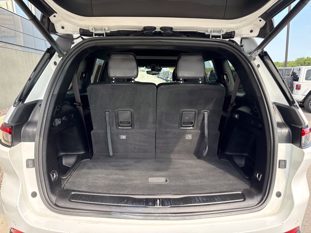 Used 2023 Jeep Grand Cherokee L Laredo AWD/4WD image 9