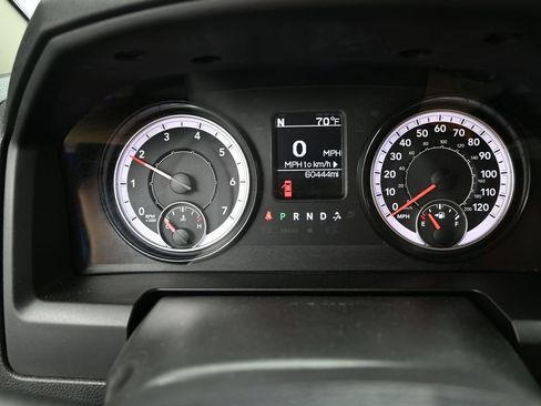 Used 2024 RAM 1500 Classic SLT AWD/4WD image 16