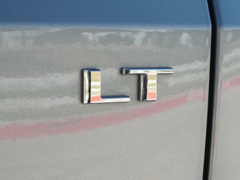 Used 2024 Chevrolet Traverse LT FWD image 9