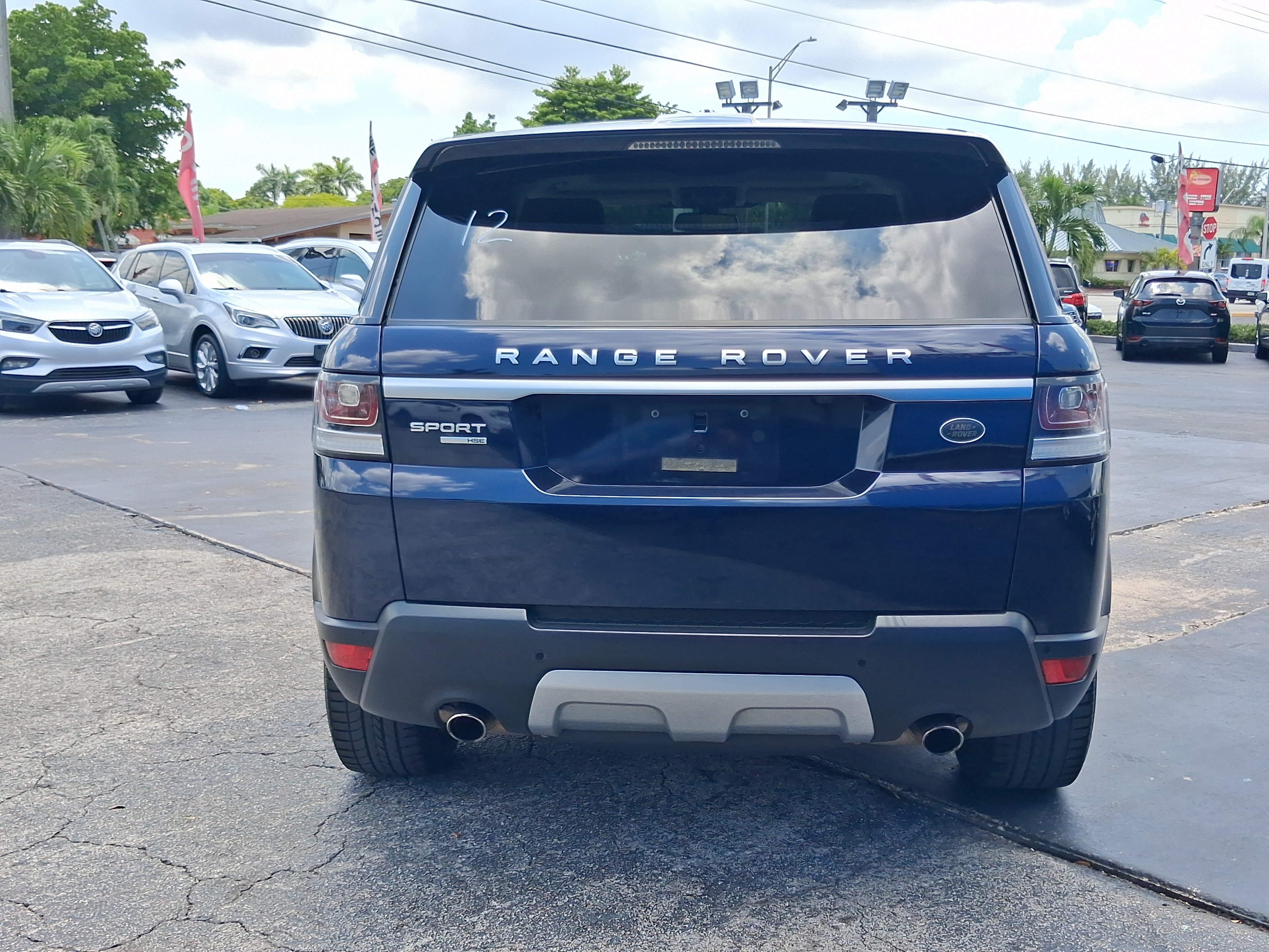 Used 2014 Land Rover Range Rover Sport HSE AWD/4WD image 6