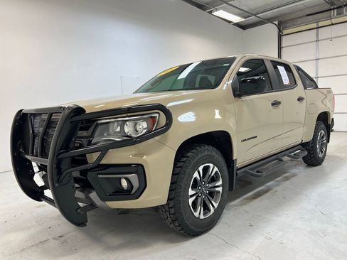 Used 2022 Chevrolet Colorado Z71 AWD/4WD image 12