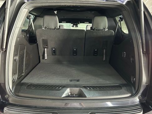 Used 2025 Chevrolet Suburban LT image 49