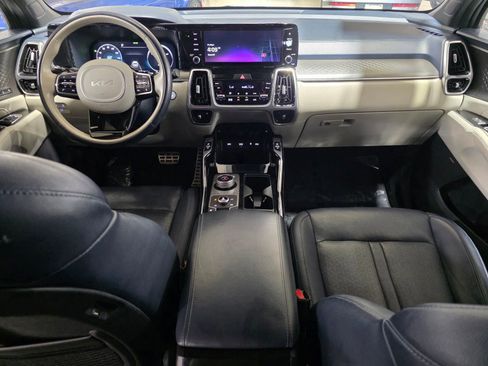 Used 2023 Kia Sorento SX Prestige AWD/4WD image 18