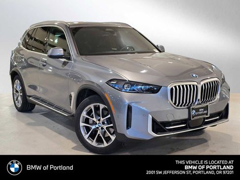 Used 2024 BMW X5 xDrive40i w/ Premium Package image 1