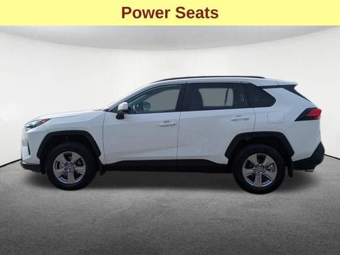 Used 2025 Toyota RAV4 XLE w/ Convenience Package AWD/4WD image 9