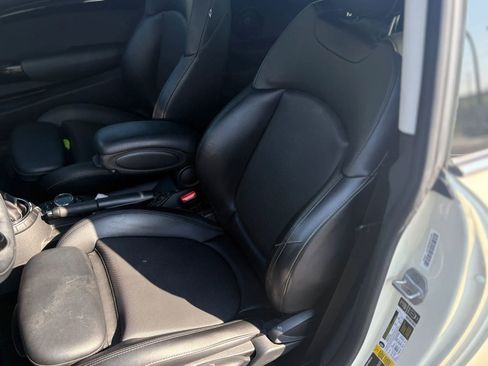 Used 2014 MINI Cooper 2-Door Hardtop image 11