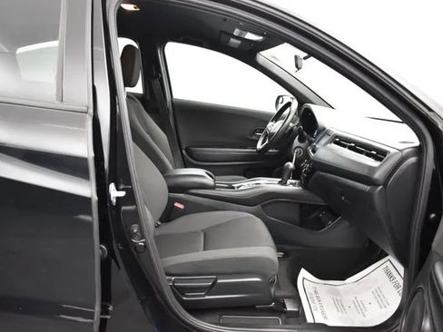 Used 2022 Honda HR-V Sport image 17