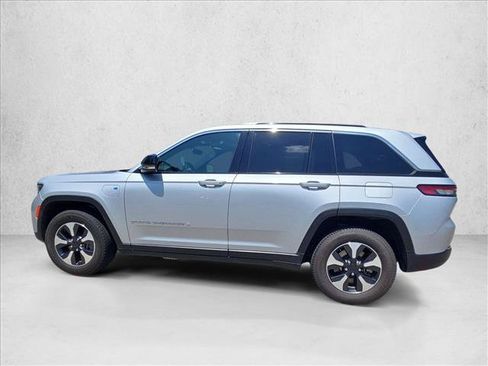 Used 2024 Jeep Grand Cherokee Limited 4xe AWD/4WD image 9