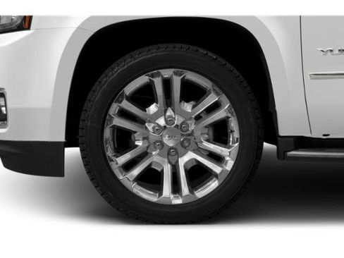 Used 2019 GMC Yukon SLT AWD/4WD image 14