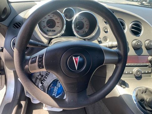 Used 2008 Pontiac Solstice Convertible w/ Preferred Package RWD image 10