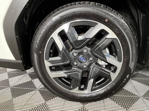 Used 2025 Subaru Forester Limited image 14