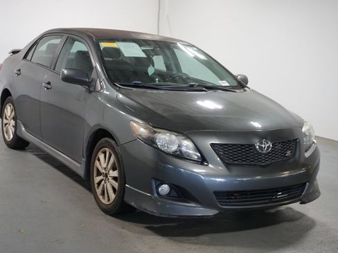 Used 2010 Toyota Corolla S FWD image 3