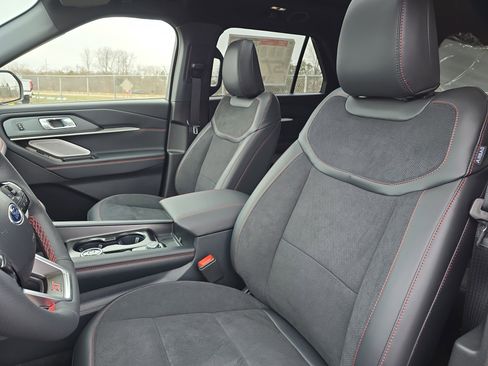 New 2026 Ford Explorer ST image 15