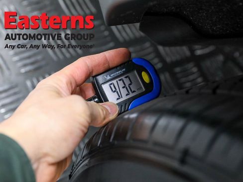 Used 2022 Volkswagen Tiguan S image 25