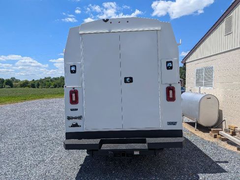 Used 2023 Chevrolet Express 3500 w/ Power Convenience Package RWD image 9