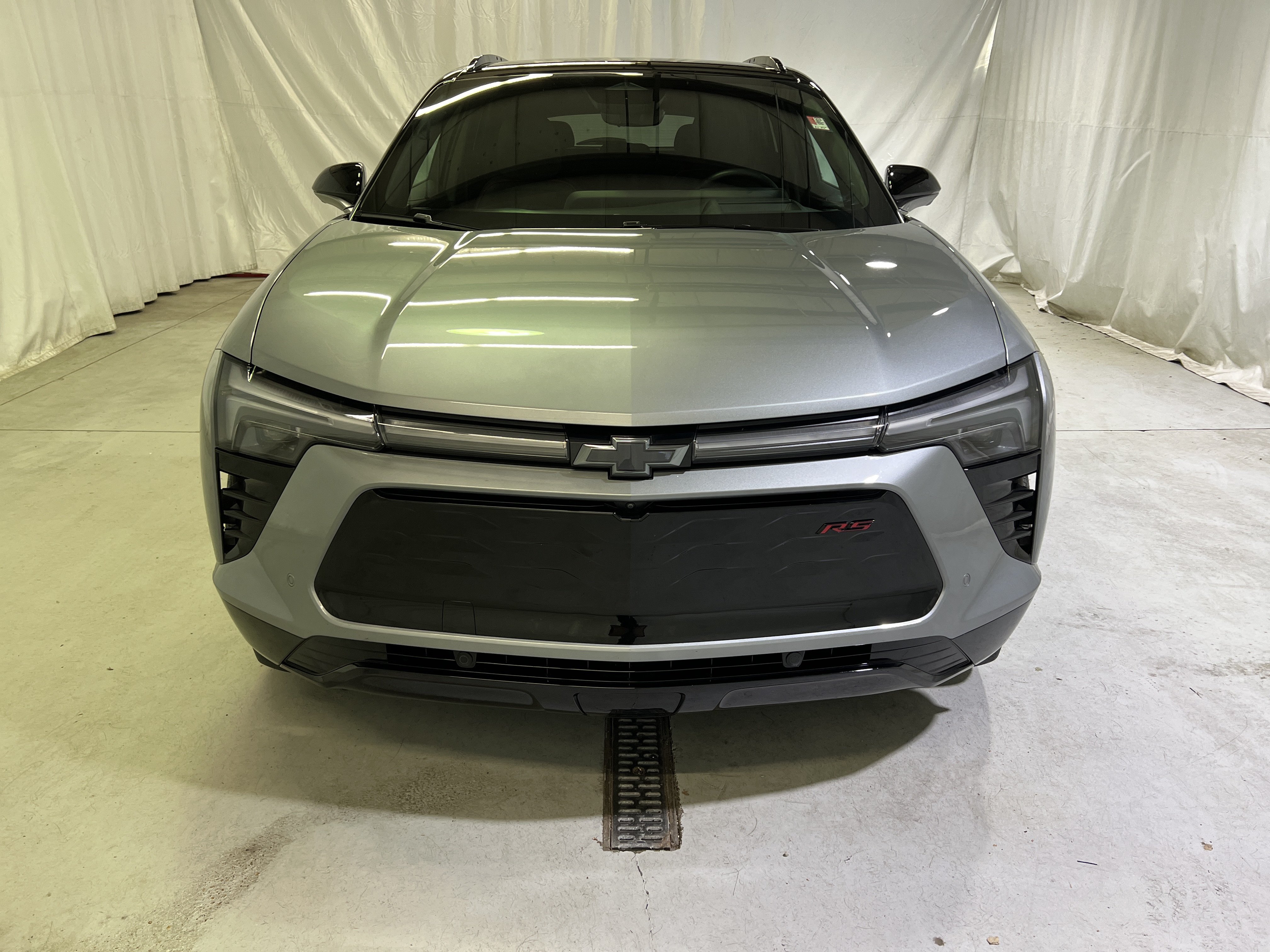 Used 2026 Chevrolet Blazer EV RS w/ Super Cruise Package AWD/4WD image 3