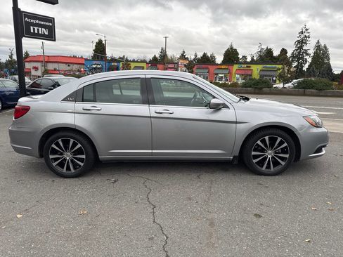 Used 2014 Chrysler 200 Touring w/ 200 S Group image 6