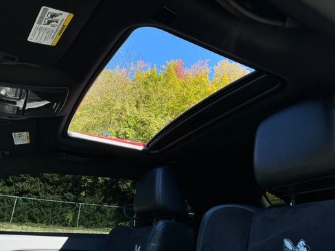 Used 2019 Dodge Challenger R/T Scat Pack w/ Shaker Package image 14