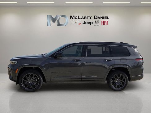 New 2026 Jeep Grand Cherokee L Summit w/ Obsidian Package AWD/4WD image 3