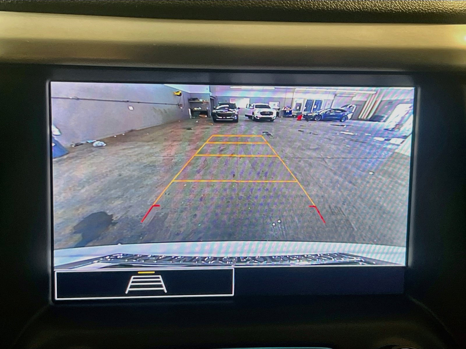 Used 2020 GMC Acadia SLT FWD image 9
