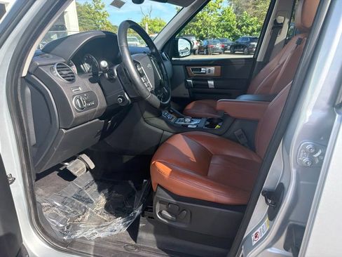 Used 2016 Land Rover LR4 HSE LUX AWD/4WD image 11