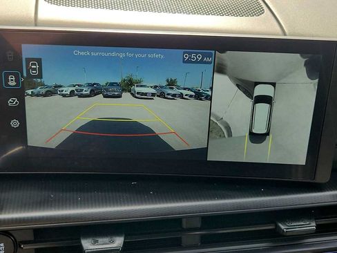 Used 2025 Hyundai Santa Fe Calligraphy FWD image 17