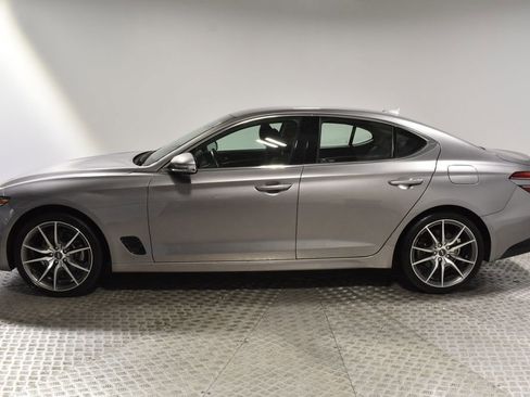 Used 2023 Genesis G70 2.0T image 2