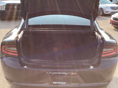 Used 2019 Dodge Charger SXT w/ Blacktop Package image 23