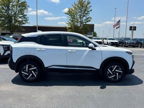 Certified 2025 Nissan Kicks SV FWD image 2