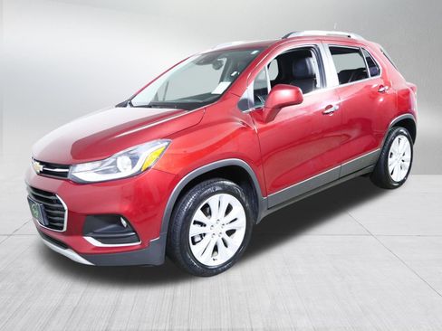 Certified 2020 Chevrolet Trax Premier AWD/4WD image 3