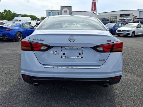 Used 2023 Nissan Altima 2.5 SR AWD/4WD image 7