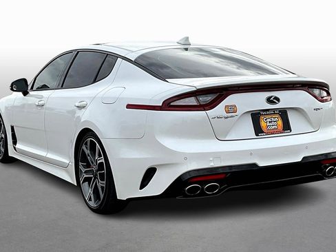 Used 2018 Kia Stinger GT1 image 11