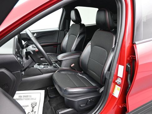 Used 2025 Ford Escape ST-Line w/ Equipment Group 301A image 10