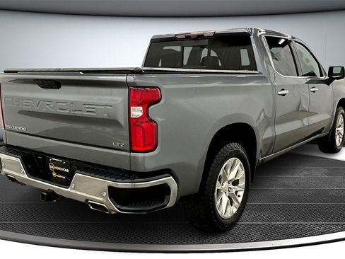 Used 2021 Chevrolet Silverado 1500 LTZ w/ Technology Package image 6