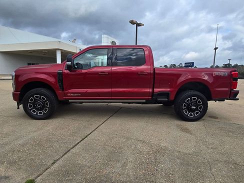New 2026 Ford F250 Platinum AWD/4WD image 3