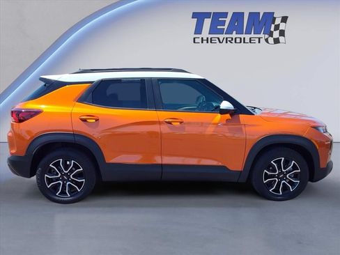 Certified 2023 Chevrolet TrailBlazer ACTIV w/ Sun and Liftgate Package FWD image 5