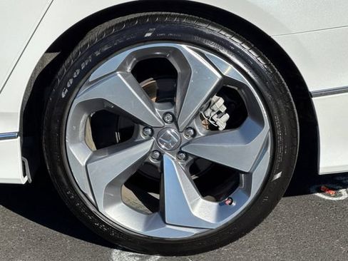 Used 2020 Honda Accord Touring image 46