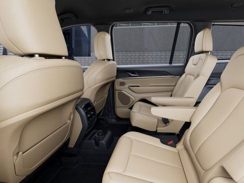 New 2026 Jeep Grand Cherokee L Limited AWD/4WD image 23