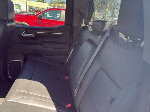 Used 2025 GMC Sierra 1500 SLT RWD image 16