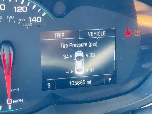 Used 2020 Chevrolet Trax Premier w/ LPO, Cargo Package FWD image 8