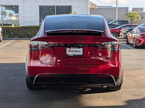 Used 2025 Tesla Model X image 3