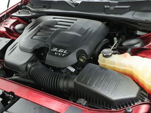 Used 2020 Dodge Challenger SXT w/ Driver Convenience Group image 11