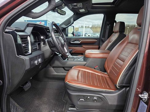 Used 2024 GMC Sierra 3500 Denali Ultimate AWD/4WD image 21