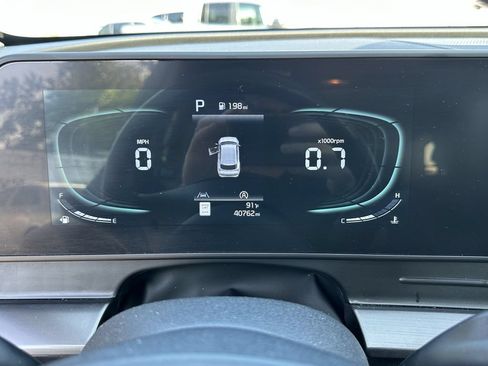 Used 2025 Kia Sportage EX FWD image 37