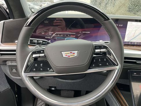 New 2026 Cadillac Escalade Platinum Sport w/ LPO, ONYX Package image 24