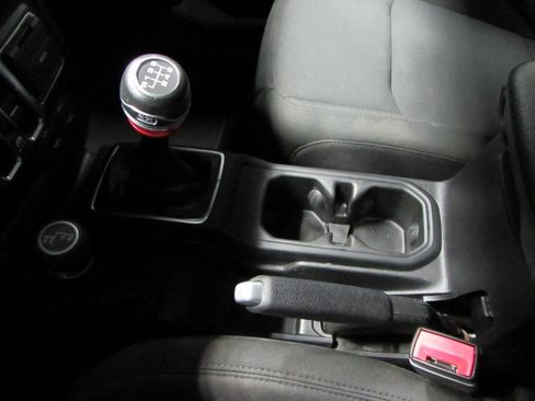 Used 2021 Jeep Wrangler Unlimited Sport AWD/4WD image 29