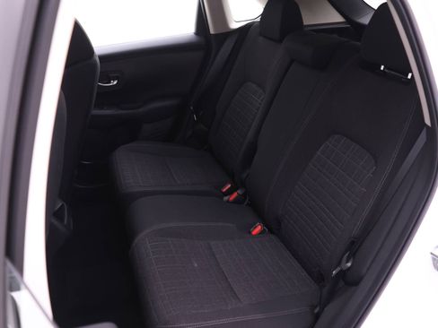 Certified 2023 Honda HR-V LX image 11