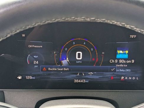 Used 2025 Chevrolet Traverse LT FWD image 24