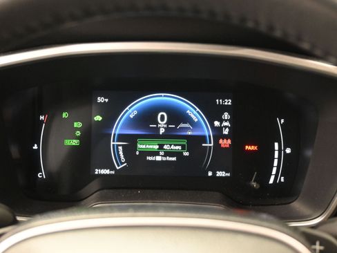 Used 2024 Toyota Corolla Cross XSE image 10