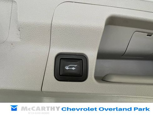 Used 2021 GMC Acadia SLT w/ Technology Package FWD image 33